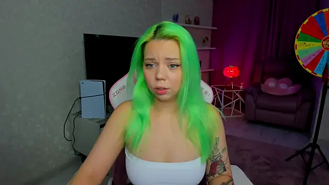 Snapshot of EnergyBunny_1 chatting on February 9, 2026, 7:23 pm EnergyBunny 1 online show from February 9, 2026, 7:23 pm