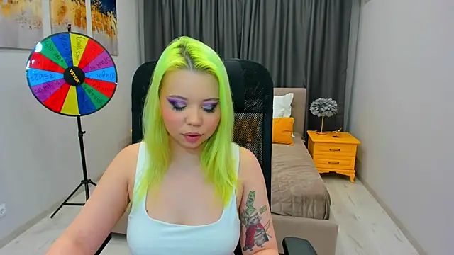 EnergyBunny 1 online show from February 4, 2025, 5:34 pm