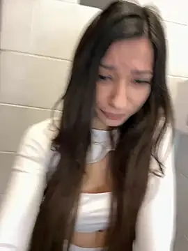  MiaQueen  online show from March 7, 2026, 11:54 pm