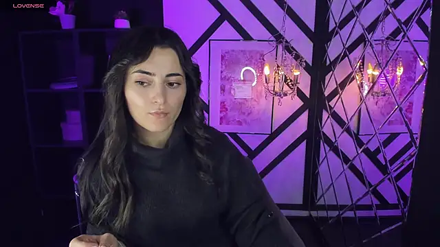 KylieMellow online show from February 17, 2025, 7:44 pm