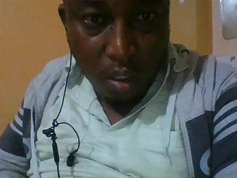 honeyswit online show from October 9, 2025, 10:10 pm