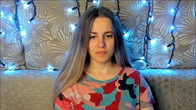 MaggieCake online show from April 18, 2026, 12:35 am