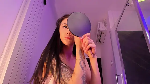 realhotfallingdevil online show from March 10, 2026, 4:49 am