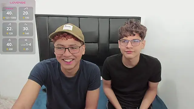 javieryalejandro online show from September 21, 2025, 12:32 pm