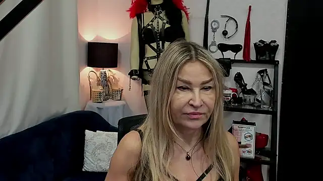 crystaLUX online show from February 13, 2025, 5:37 am