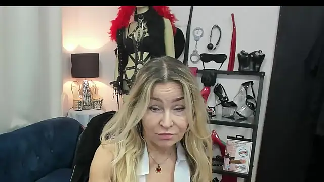 crystaLUX online show from March 17, 2026, 6:16 am