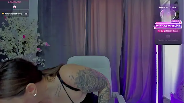 Raven Luna online show from February 7, 2025, 11:01 am
