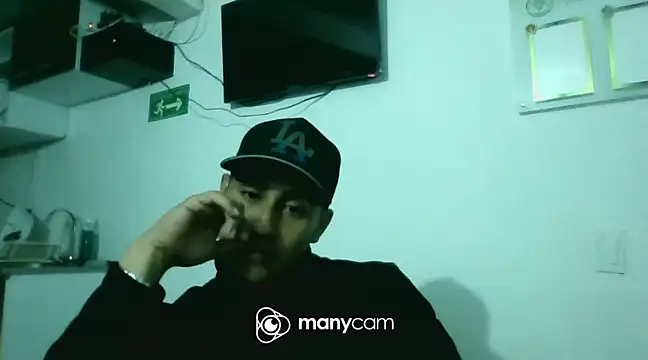 Snapshot of cristiann_ chatting on January 10, 2025, 10:46 pm cristiann online show from January 10, 2025, 10:46 pm