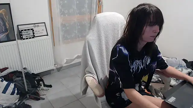 missthon0 online show from September 28, 2025, 11:50 am