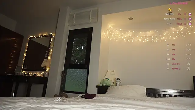 Amylittlestar online show from October 12, 2025, 11:28 pm