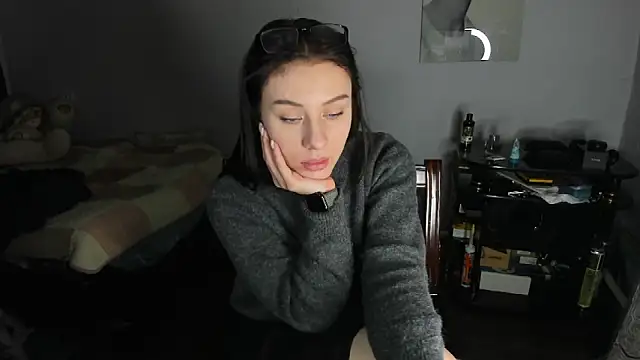 KindKristy online show from February 7, 2025, 9:37 am