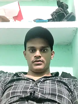 rajaRoyd online show from November 9, 2025, 6:23 pm