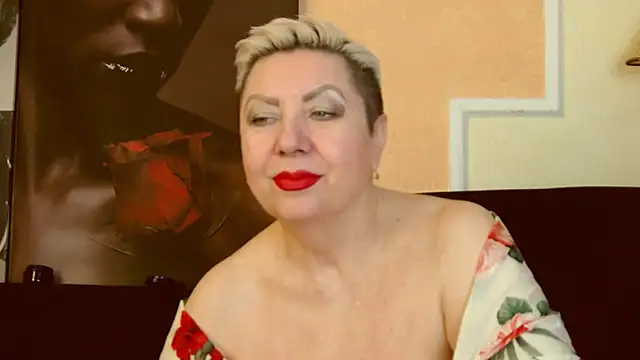 Snapshot of LadyPosh chatting on January 31, 2025, 9:48 pm LadyPosh online show from January 31, 2025, 9:48 pm