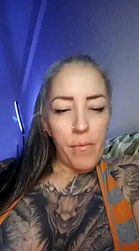 Snapshot of vamporasuccubus19777 chatting on February 7, 2025, 5:31 am vamporasuccubus19777 online show from February 7, 2025, 5:31 am