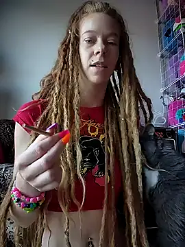 LucidLucy online show from September 9, 2025, 2:04 pm