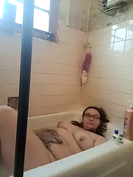 ZeTurtleMaster online show from January 4, 2025, 6:40 pm