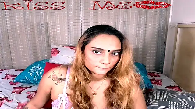 sexyindianchic online show from March 26, 2026, 1:42 pm