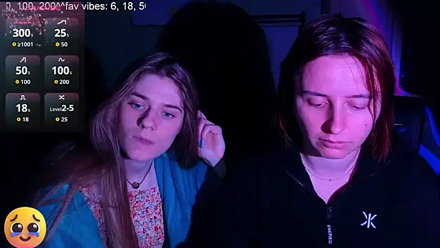 DanaMartina online show from November 18, 2025, 2:42 pm