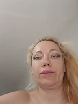 Snapshot of SofiaJoy chatting on July 9, 2026, 11:59 pm SofiaJoy online show from July 9, 2026, 11:59 pm