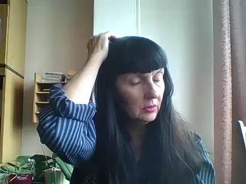 Snapshot of MelanyBanks chatting on October 29, 2025, 8:24 am MelanyBanks online show from October 29, 2025, 8:24 am