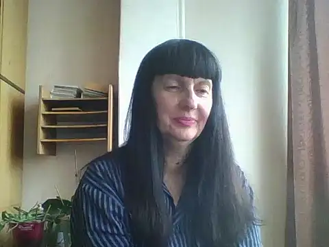 Snapshot of MelanyBanks chatting on November 12, 2025, 9:35 am MelanyBanks online show from November 12, 2025, 9:35 am