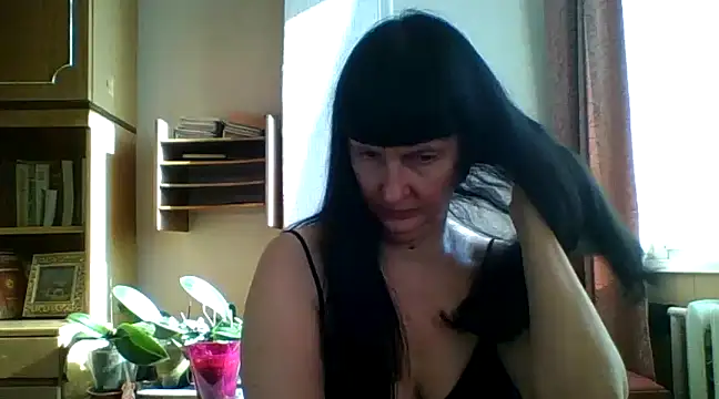 MelanyBanks online show from March 9, 2025, 8:18 am