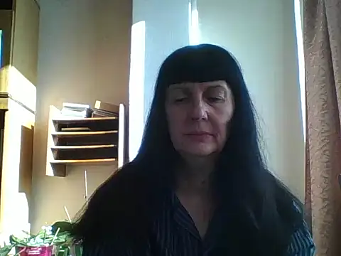 Snapshot of MelanyBanks chatting on November 3, 2025, 9:02 am MelanyBanks online show from November 3, 2025, 9:02 am