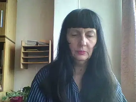 Snapshot of MelanyBanks chatting on November 4, 2025, 7:01 am MelanyBanks online show from November 4, 2025, 7:01 am