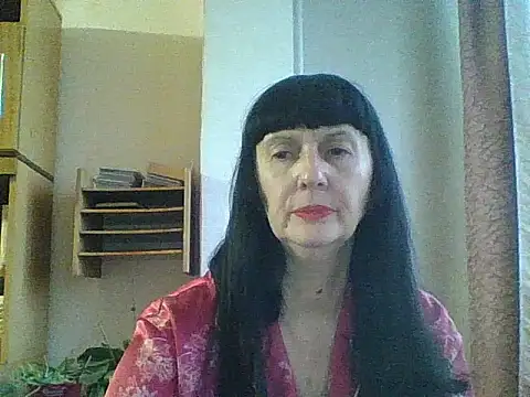 Snapshot of MelanyBanks chatting on December 5, 2025, 1:21 pm MelanyBanks online show from December 5, 2025, 1:21 pm