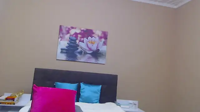 Snapshot of Gia888888 chatting on November 11, 2025, 6:58 pm Gia888888 online show from November 11, 2025, 6:58 pm