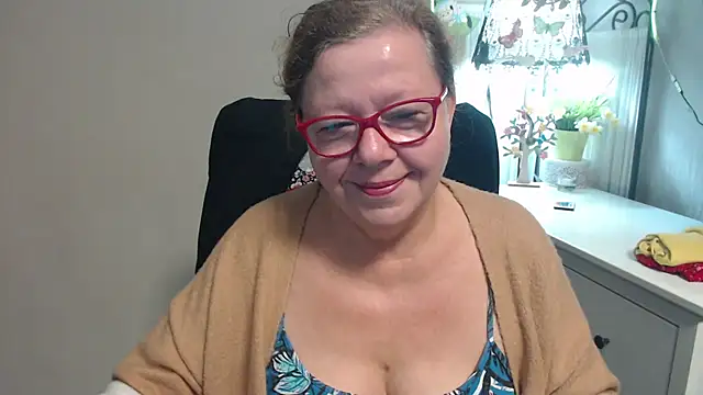 Adelewildx online show from September 22, 2025, 3:34 am