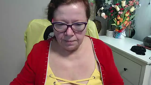 Adelewildx online show from February 17, 2026, 4:32 am