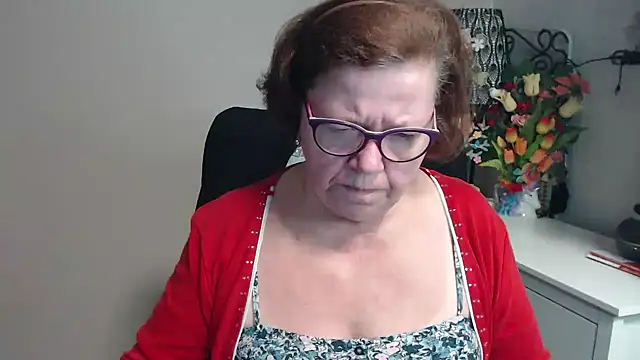 Adelewildx online show from May 13, 2026, 3:35 am