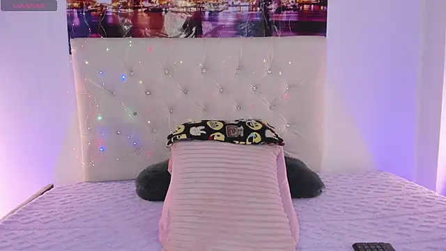 Snapshot of BrendaKennedy chatting on February 11, 2025, 11:22 pm BrendaKennedy online show from February 11, 2025, 11:22 pm