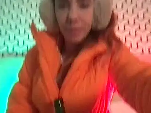 pisswhorelana online show from December 30, 2024, 4:53 am