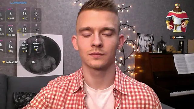 Snapshot of Marvelboy_ chatting on January 28, 2025, 9:19 pm Marvelboy online show from January 28, 2025, 9:19 pm