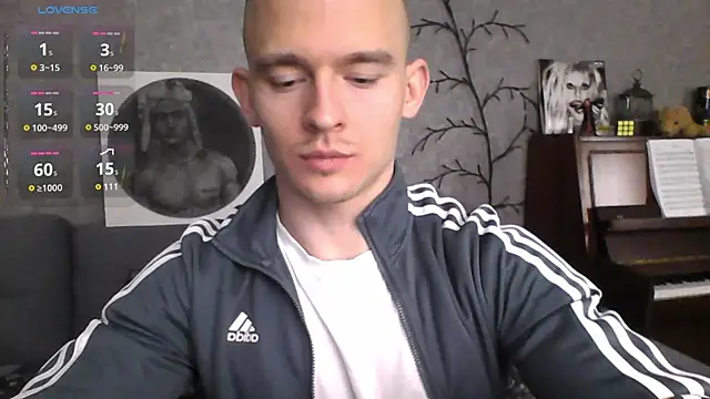 Snapshot of Marvelboy_ chatting on February 11, 2025, 12:15 pm Marvelboy online show from February 11, 2025, 12:15 pm