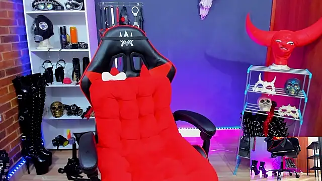 Mistress Yelena online show from March 5, 2026, 1:02 am