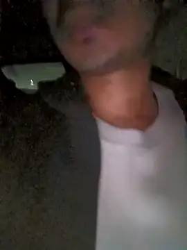 dreamtoungelick69 online show from January 19, 2026, 1:37 pm