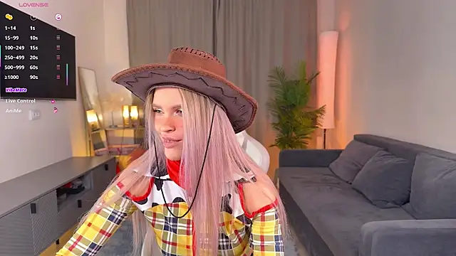 Snapshot of mikkixmeow chatting on November 30, 2025, 11:55 am mikkixmeow online show from November 30, 2025, 11:55 am