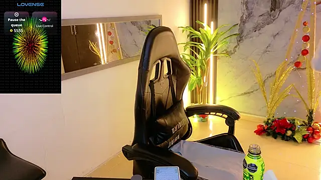 Snapshot of pamelajackson chatting on December 3, 2025, 9:36 pm pamelajackson online show from December 3, 2025, 9:36 pm