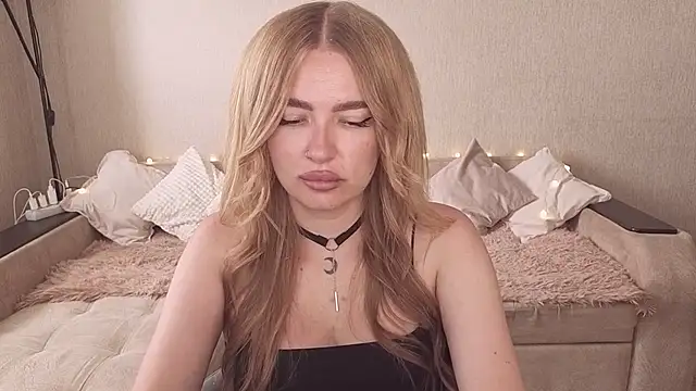 ViolettaLopez online show from July 24, 2026, 11:28 am