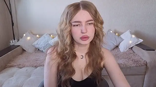 ViolettaLopez online show from May 20, 2026, 1:30 pm