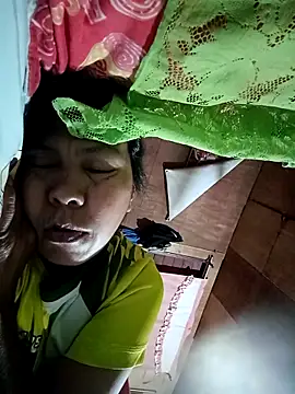 TropicalFlower online show from February 15, 2026, 8:41 pm