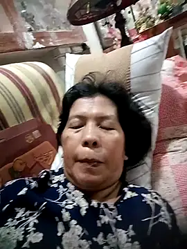 TropicalFlower online show from October 11, 2025, 10:27 am