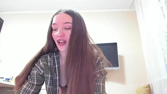 Snapshot of Naughty_Molly chatting on March 4, 2026, 4:26 pm Naughty Molly online show from March 4, 2026, 4:26 pm