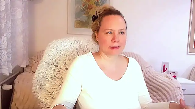 Sarah4you online show from February 13, 2025, 9:27 pm