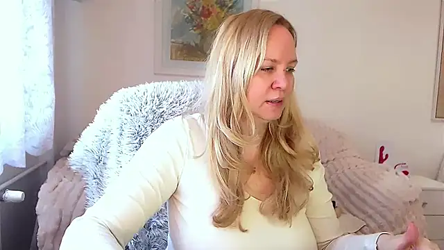 Sarah4you online show from February 22, 2025, 2:19 pm