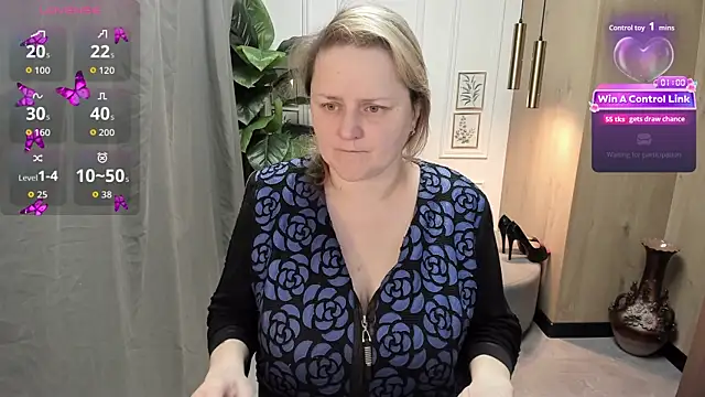 ScarlettSoft online show from April 7, 2026, 5:31 am