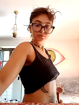 Blulilla69 online show from September 12, 2025, 12:38 pm